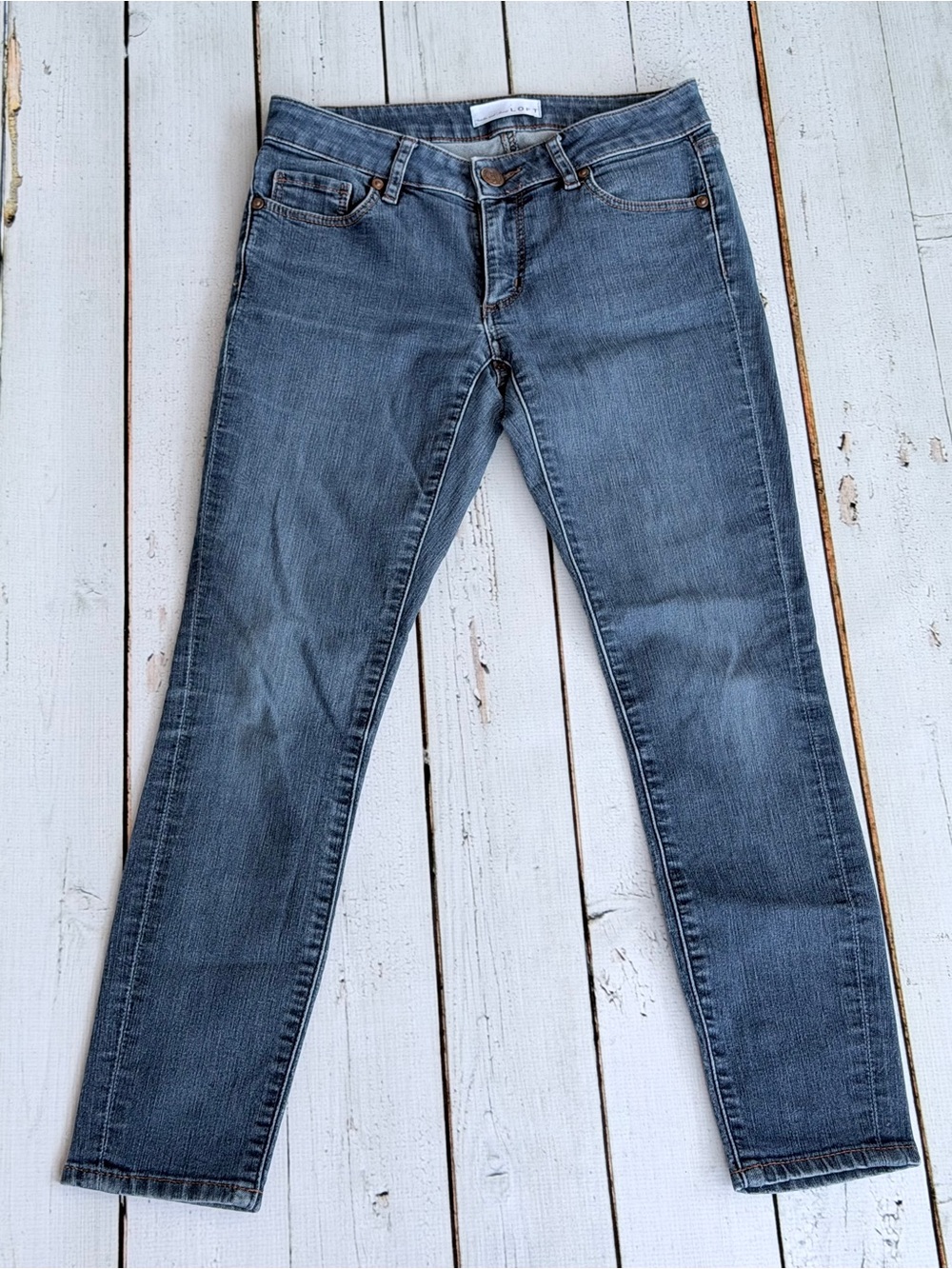 Women's High-Rise Straight Leg Jeans in Medium Blue - Picture 4 of 6